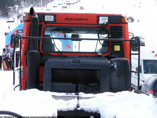 Snow Vehicles