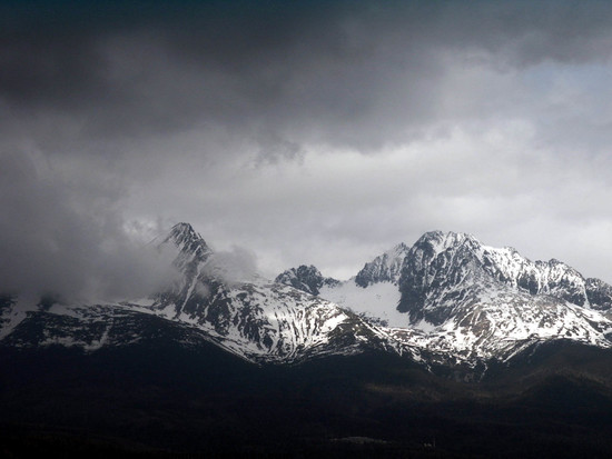 Mountains Background Street