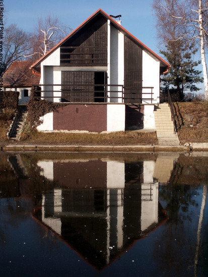 Cottage Buildings