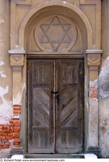 Double Wooden Doors