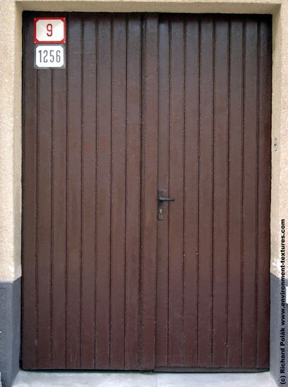 Double Wooden Doors