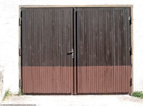 Double Wooden Doors