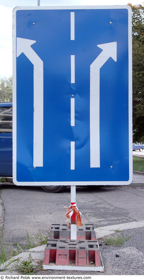 Directional Traffic Signs