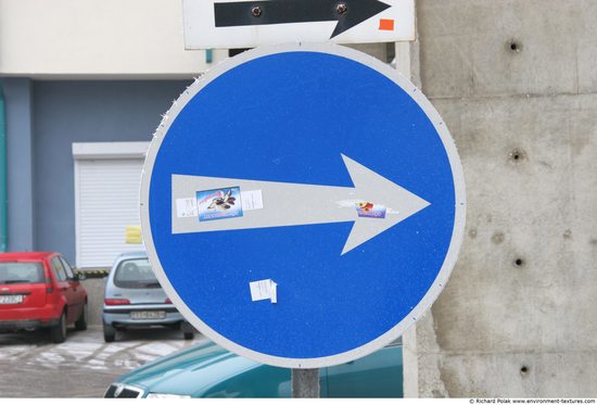 Directional Traffic Signs