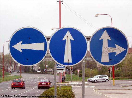 Directional Traffic Signs