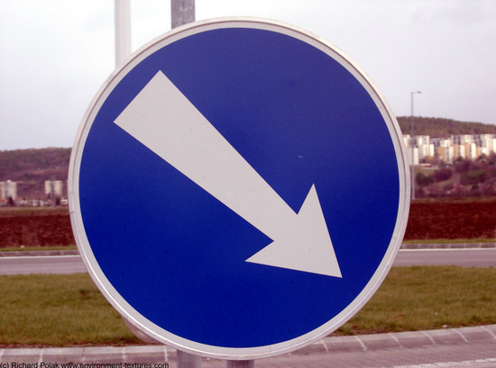 Directional Traffic Signs