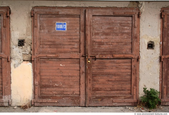 Double Wooden Doors