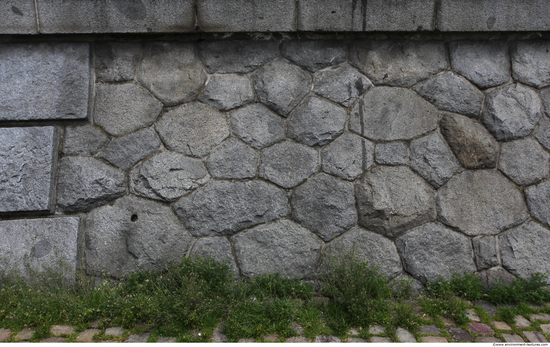 Mixed Size Walls Stones