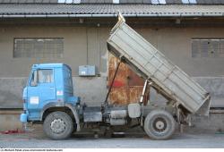 Photo References of Dumptruck